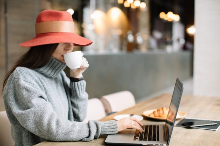 Nowoczesne podejście do mobilnego biura czyli dlaczego Lenovo ThinkBook zmienia zasady gry