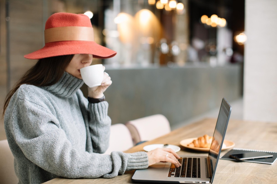 Nowoczesne podejście do mobilnego biura czyli dlaczego Lenovo ThinkBook zmienia zasady gry