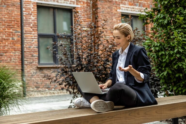 Wyposażenie i porty w HP EliteBook 6 G1i 14