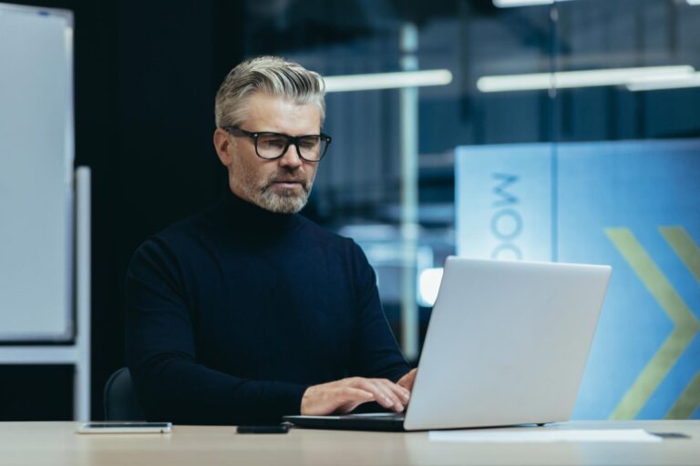Specyfikacja techniczna jednostek HP ZBook